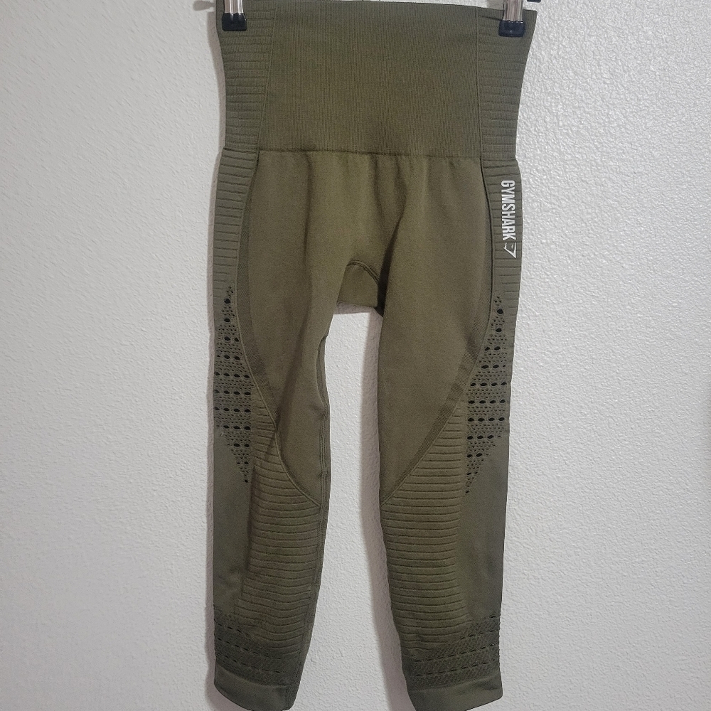 Gymshark cropped leggings see description for Sizing